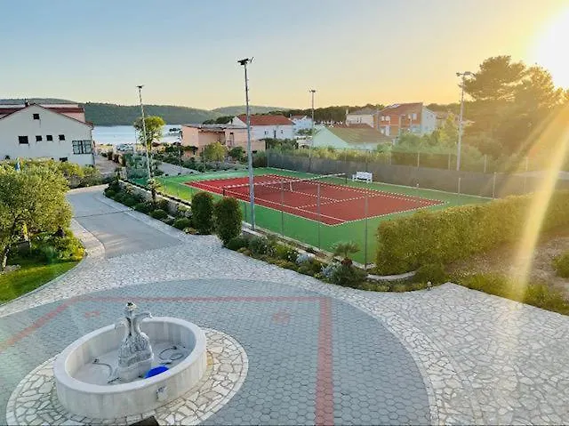 Apartamento Americana Luxury Zablaće